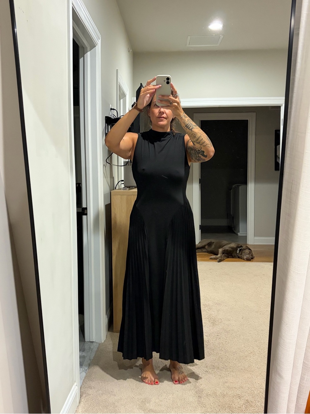 Sleeveless Black Pleated Midi Dress - Elegant Everyday Style